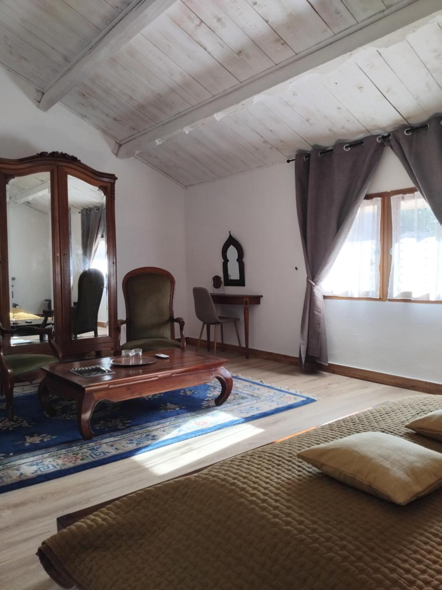 오랑주 L'Aedes B&B 외부 사진